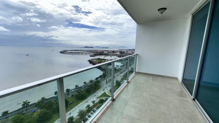 H2o Avenida Balboa Panama en venta