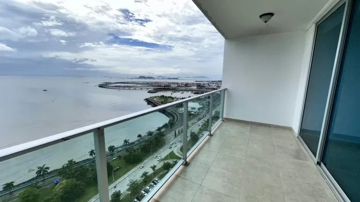 H2o Avenida Balboa Panama en venta — 3