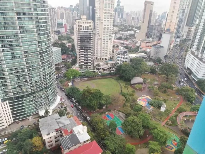 Apartamento en Colores de bella vista Avenida Balboa en alquiler — 5
