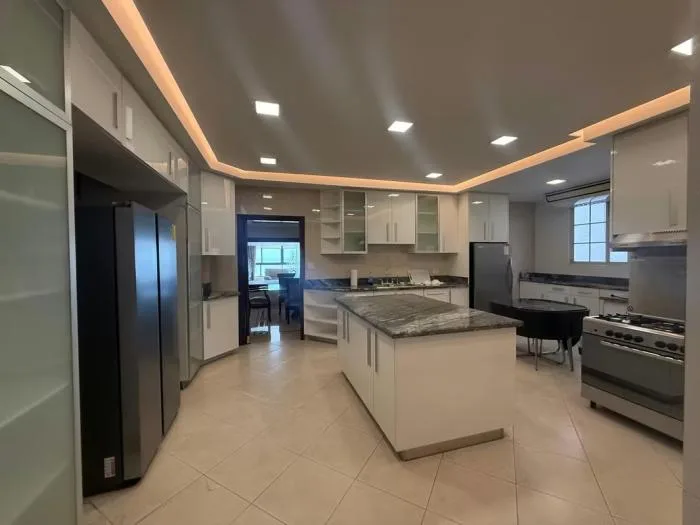 Venta de apartamento en Condesa y princesa del mar 3 habitaciones — 2