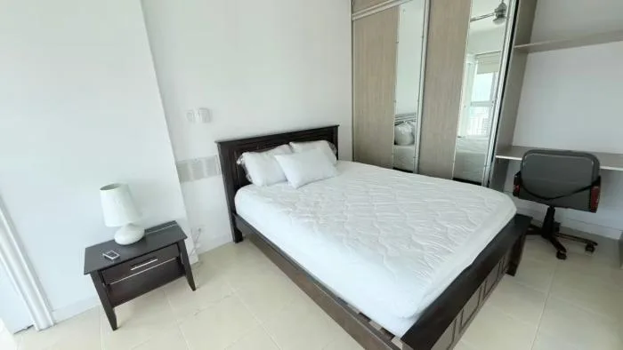Apartamento en alquiler en Grand bay tower de 2 habitaciones — 2