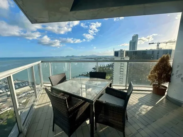 Apartamento en alquiler en Yacht club de 2 habitaciones — 5