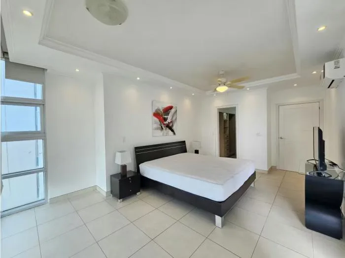 Apartamento en Waters on the bay de 2 habitaciones en alquiler — 2