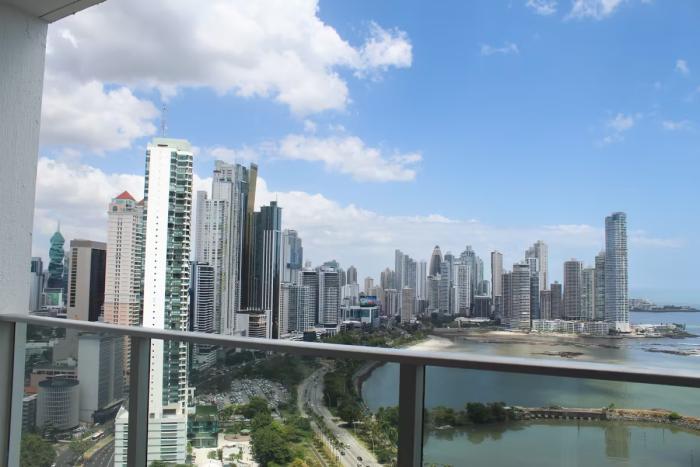 Apartment for sale in white 2 bedrooms