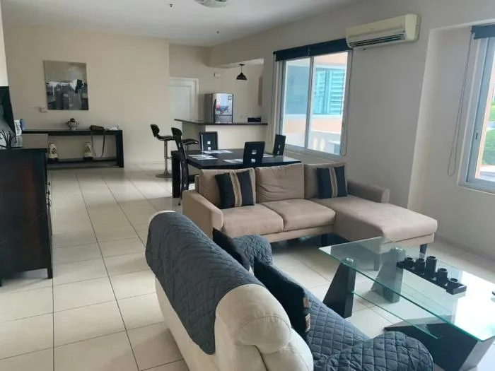 Apartamento en Vista marina Avenida Balboa en alquiler — 2