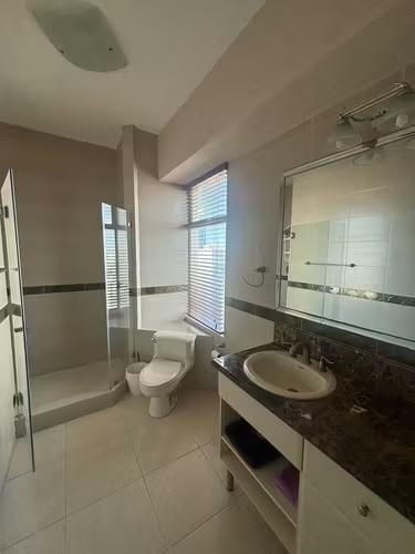 Vista marina Avenida Balboa 1 habitacion