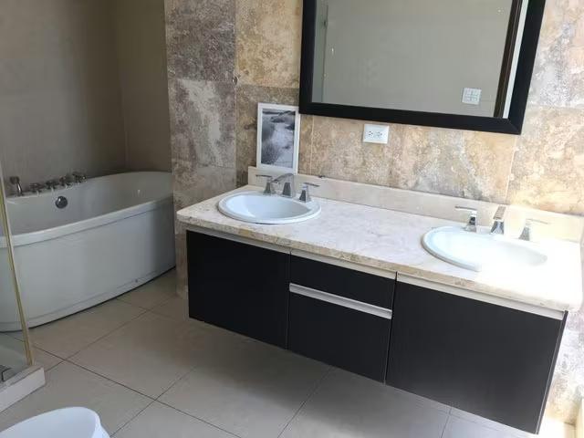 Rivage Avenida Balboa Panama en venta