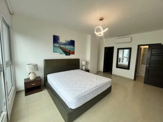 Grand bay Avenida Balboa Panama en alquiler — 2
