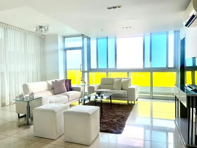 Villa del mar Avenida Balboa Panama en alquiler — 3