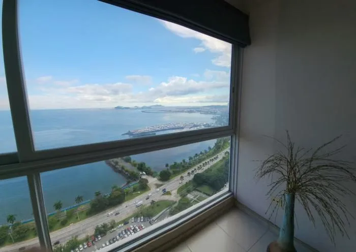 Apartamento en Vista marina Avenida Balboa en alquiler — 2