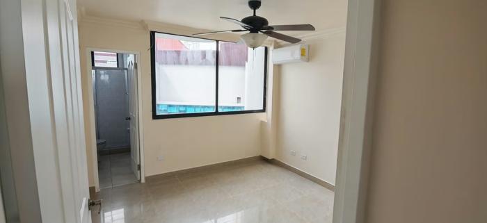 Coral reef Balboa Avenue 3 bedrooms