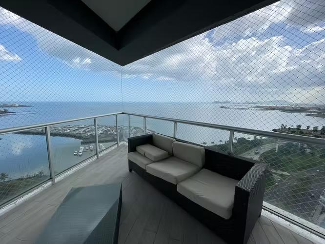 Yacht club Avenida Balboa Panama en venta