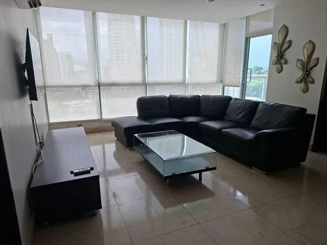 Apartamento en villa del mar de 2 recamaras en alquiler. villa del mar avenida balboa panama en alqu