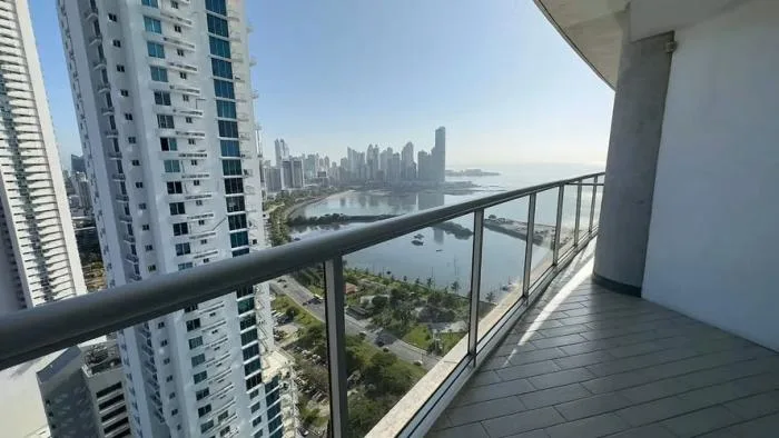Yacht club tower Cinta costera 2 habitaciones — 5