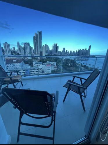 Ph destiny Balboa Avenue 1 room