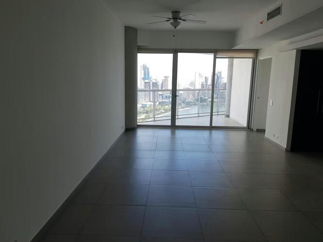 Apartamento en venta en Yacht club tower de 2 recamaras