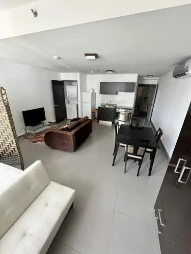 Apartamento en Colores de bella vista Avenida Balboa en alquiler — 4