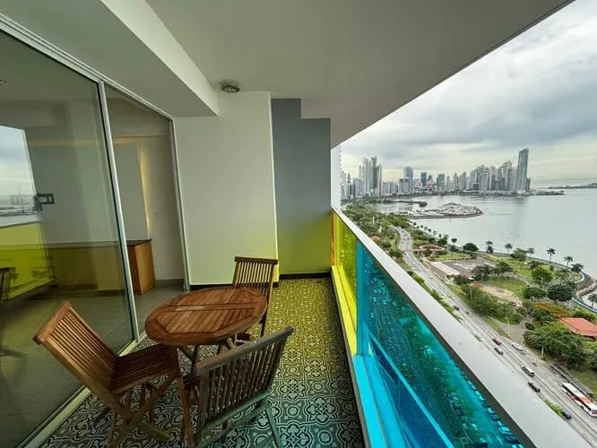 Element Avenida Balboa Panama en alquiler — 2