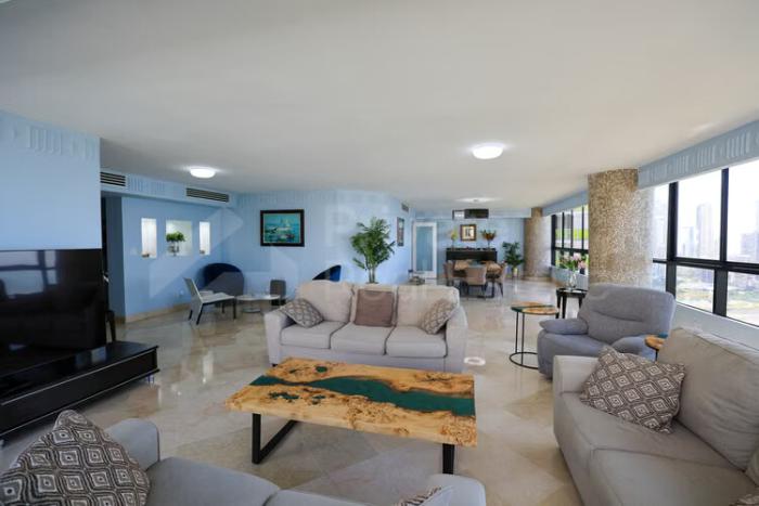 Condesa princesa Avenida Balboa Panama en venta