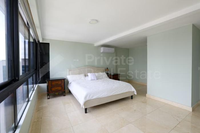 Condesa princesa Avenida Balboa Panama en venta