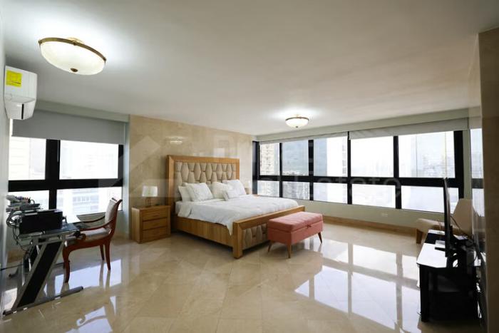 Condesa princesa Avenida Balboa Panama en venta