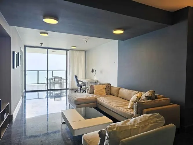 Apartamento en yoo de 2 habitaciones en alquiler. apartamento en yoo avenida balboa en alquiler