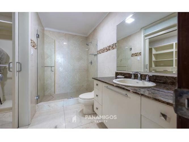 Villa del mar  Panama amoblado en venta