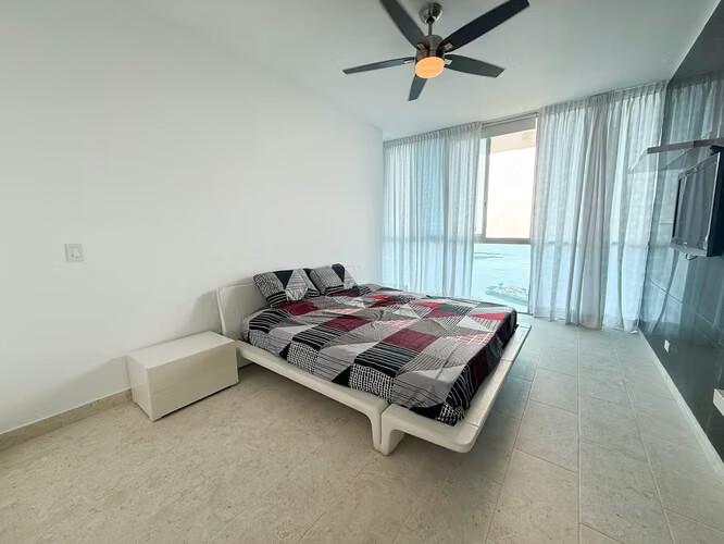 Sky  Panama amoblado en venta
