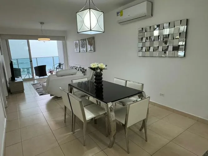 Apartamento en white de 2 recamaras en alquiler. white avenida balboa 2 recamaras