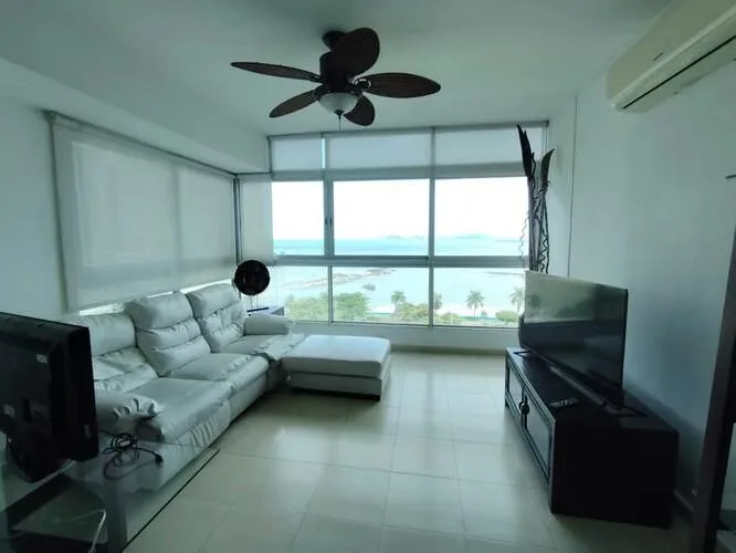 Apartamento en alquiler en Grand bay de 2 recamaras — 2