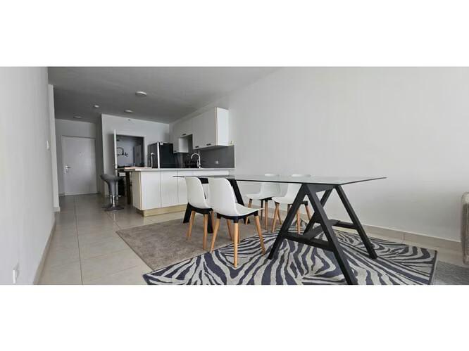 White tower Balboa Avenue Panama for rent