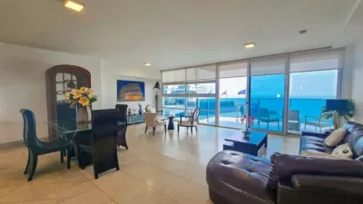 Apartamento amoblado de 256 m² en alquiler en avenida balboa, con 3 recámaras, 3.5 baños y 2 esta