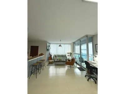 Apartamento na avenida balboa com 1 quarto, 2 banheiros e 97 m². possui área social, piscina, acad