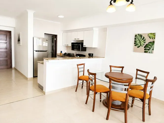 Apartamento amoblado 2 recámaras en Grand Bay Tower, Av. Balboa — 4