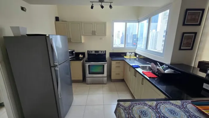 Apartamento mobiliado 2 quartos na Avenida Balboa — 3