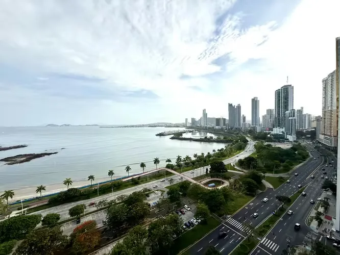 Apartamento moderno 1 recámara en Bayfront Tower, Av. Balboa — 3