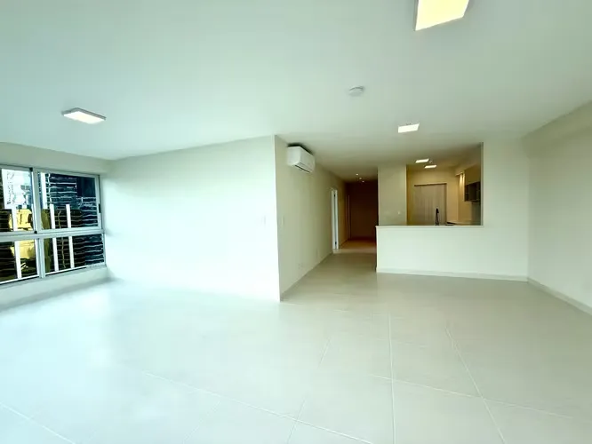 Apartamento moderno 1 recámara en Bayfront Tower, Av. Balboa — 5