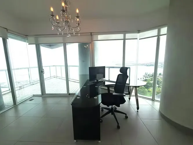 Apartamento mobiliado 2 quartos no Yacht Club, Avenida Balboa — 3