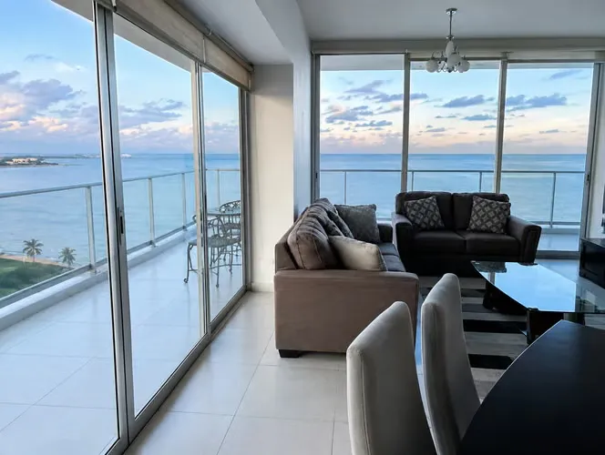 Apartamento 2 recámaras en PH Destiny, Avenida Balboa — 2