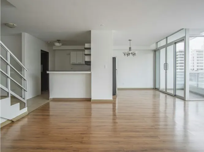 Apartamento 1 recámara en Bayfront Tower, Avenida Balboa — 3