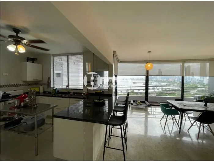 Amplo apartamento com 3 quartos na Avenida Balboa, Panamá — 5