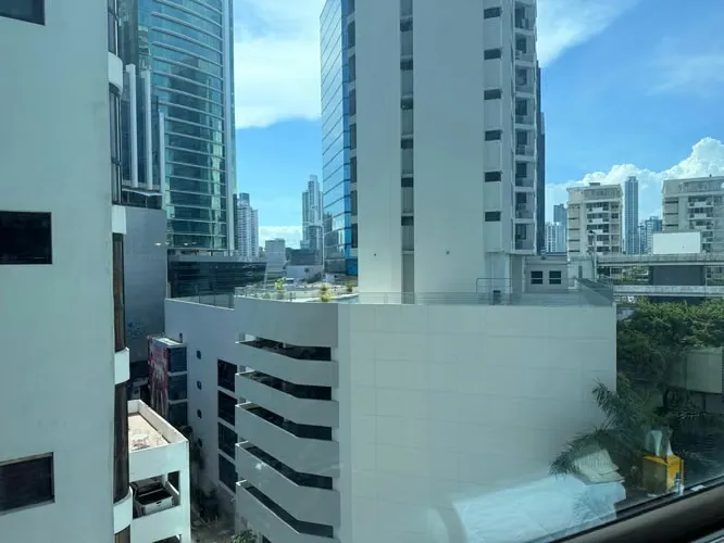 Apartamento 1 recámara en Bayfront Tower, Avenida Balboa — 3
