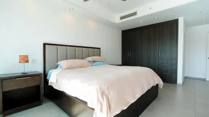 2-Zimmer-Wohnung im Yacht Club, Avenida Balboa — 3