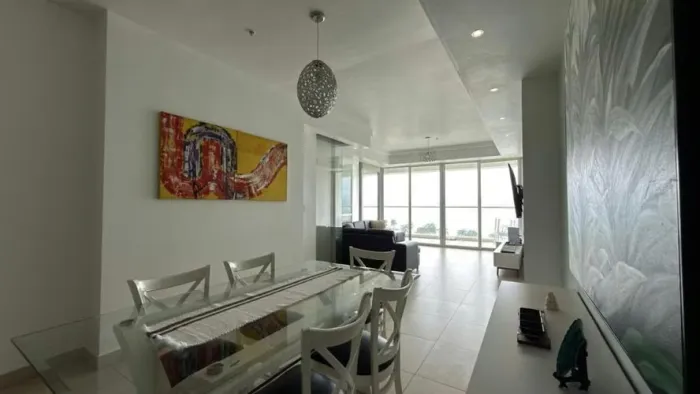 Apartamento de 2 recámaras en Edificio Rivage, Avenida Balboa — 4