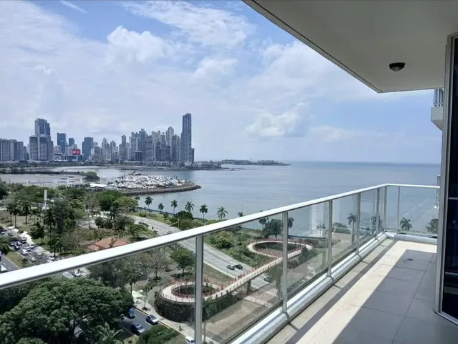 Moderno apartamento 1 recámara en PH Destiny, Av. Balboa — 2