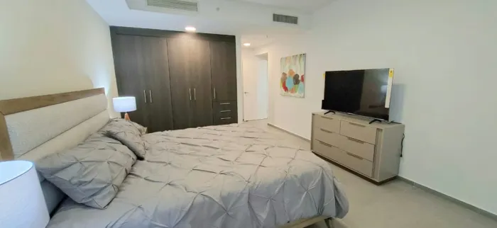 2-Zimmer-Wohnung im Yacht Club Tower, Avenida Balboa — 4