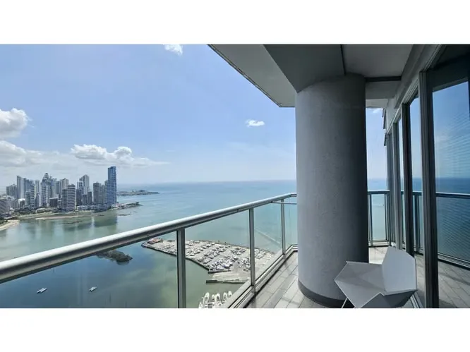 Apartamento amoblado en Yacht Club Tower, Avenida Balboa — 4