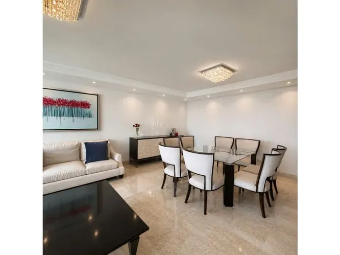 Apartamento 3 recámaras en Edificio Los Delfines, Avenida Balboa — 2
