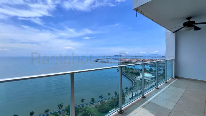 Apartamento dúplex 3 recámaras en H2O Avenida Balboa — 5