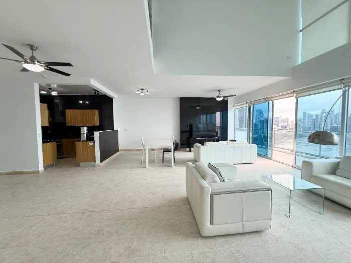 PH Sky in der Avenida Balboa: 2-Zimmer-Wohnung mit Aussicht — 3
